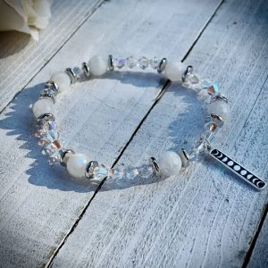 Moon Goddess - Dainty